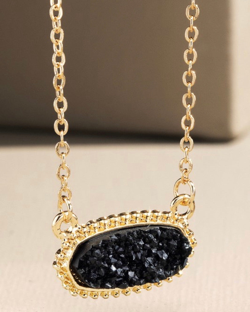 Gold Pendant necklace