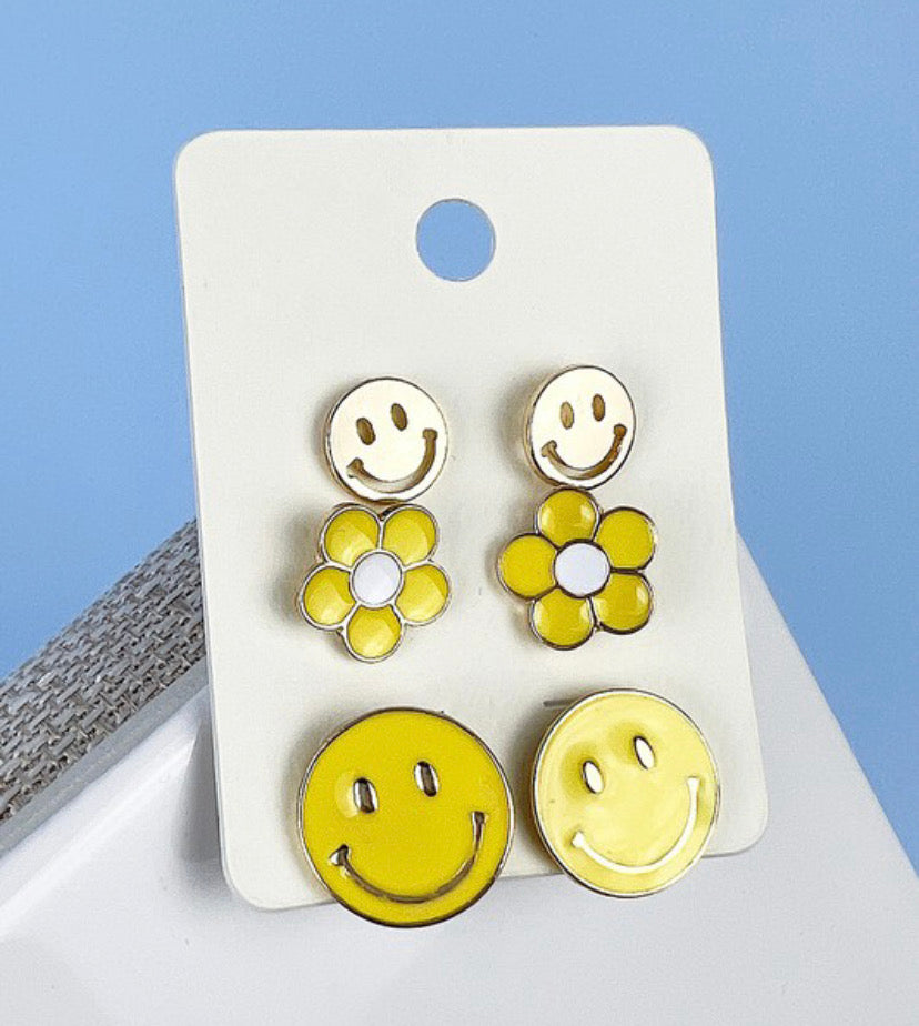 Smiley earring pack