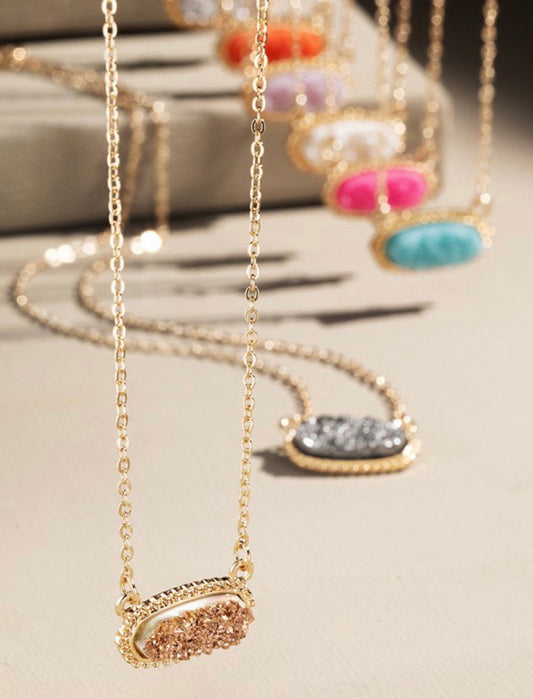 Gold Pendant necklace