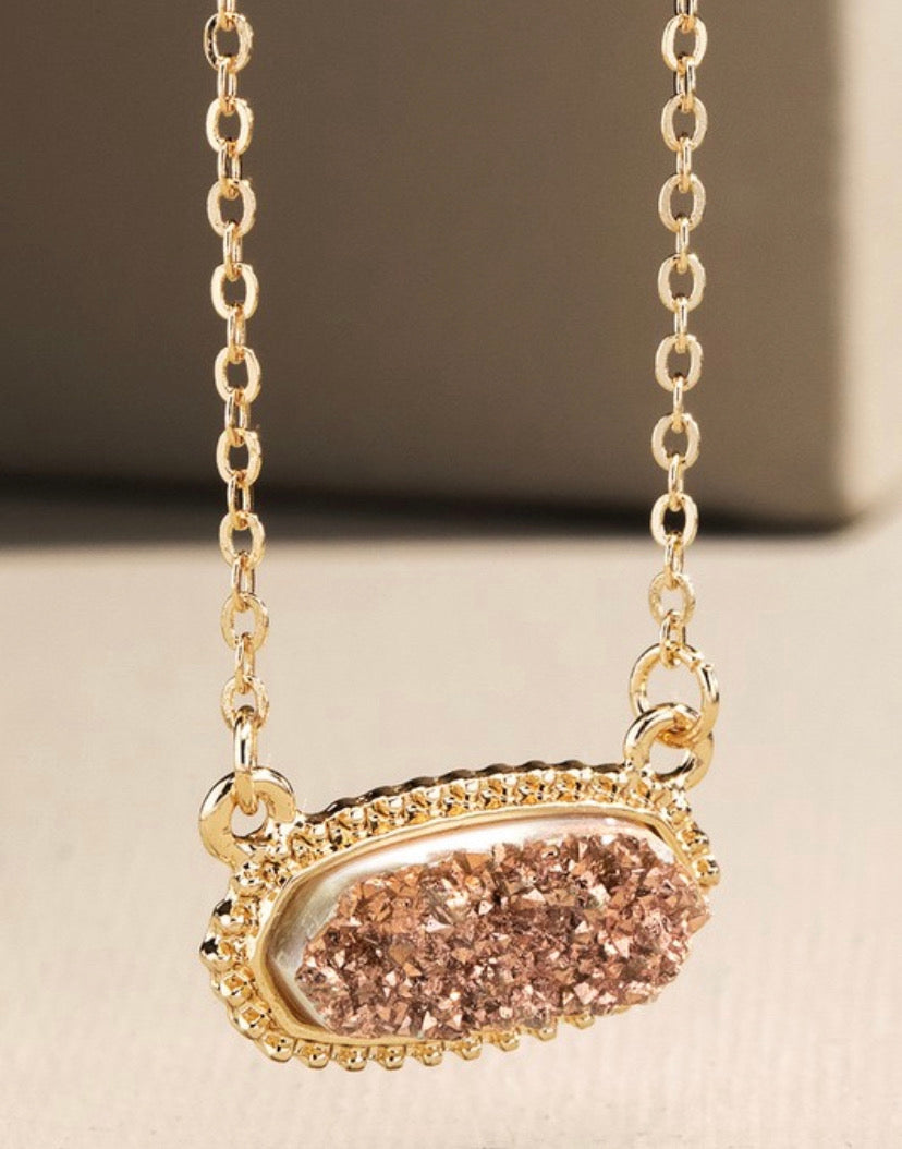 Gold Pendant necklace